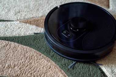 Robotik süpürge her ev için akıllı temizlik teknolojisidir.