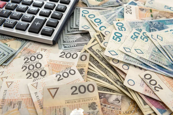 Бизнес Концепция Калькулятором Pln Польских Банкнот 200 Обмен Учет — стоковое фото