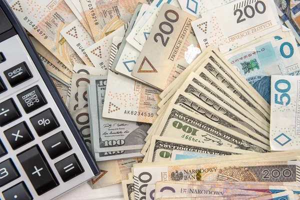 Бизнес Концепция Калькулятором Pln Польских Банкнот 200 Обмен Учет — стоковое фото