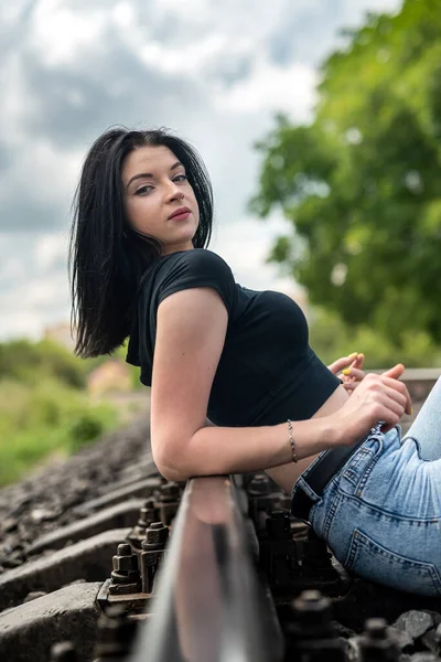 Caucasian Teenager Posing Railway Track Freedom — Stockfoto