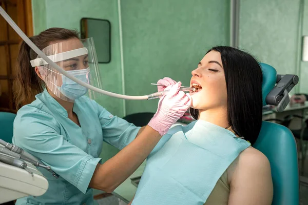 Woman Dentist Chair Treating Her Tooth Pain — Stock Photo, Image