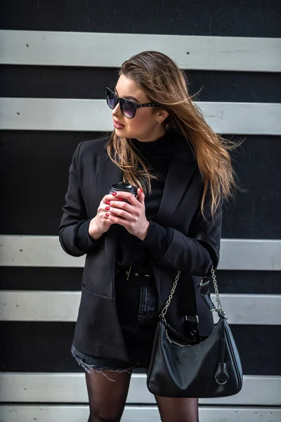 Pretty Brunette Classic Black Clothes Streets Cool City Concept Woman — Stock Photo, Image