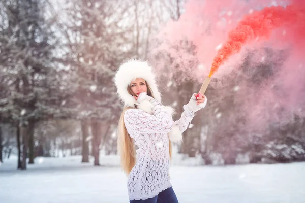 Young Pretty Girl Red Colored Smoke Bomb Hand Winter Day — Stock Photo, Image