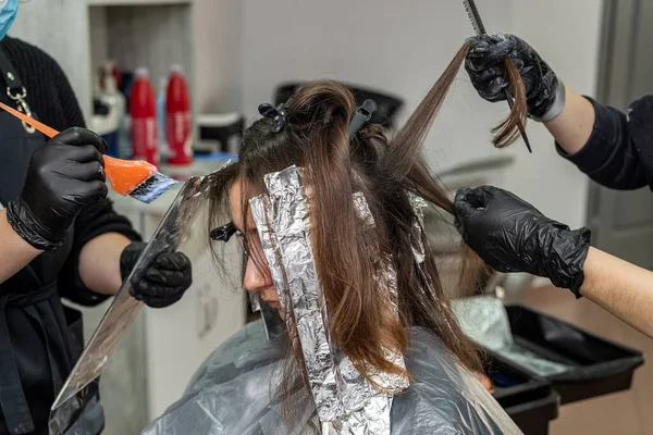 Super Model Kwam Voor Designer Haarkleuring Met Ombre Techniek Tijdens — Stockfoto