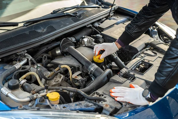 Close Mechanic Hand Using Wrench Service Car Repair Check Engine — Stock Photo, Image