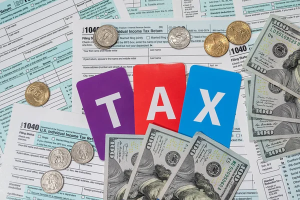 Beautiful New Tax Forms 1040 Large Sum New Dollars Neatly — Stock Photo, Image