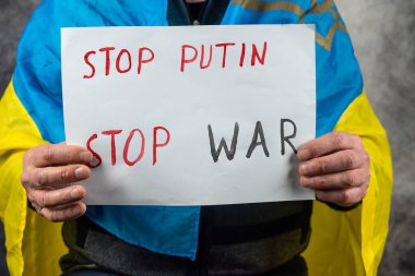 Rusya 'nın Ukrayna' ya müdahalesine karşı protesto. Savaş yok. Bir teorisyen olarak Rusya 'nın tamamen izole edilmesi