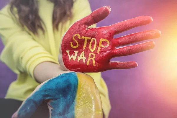 Females Hand Painted Red Text Stop War Ukraine Russia International — Stock Photo, Image