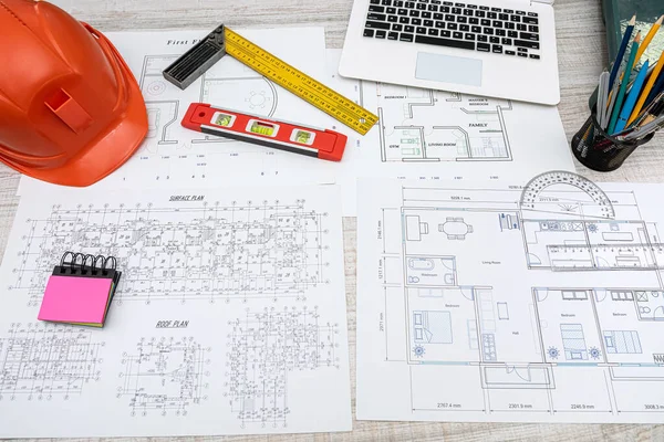 House Plan Blueprint Repair Tools Helmet Desk Real Estate Apartament — 스톡 사진