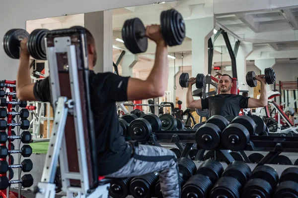 Young Caucasian Man Doing Workout Dumbbells Gym Active Lifestyle — Stock Photo, Image