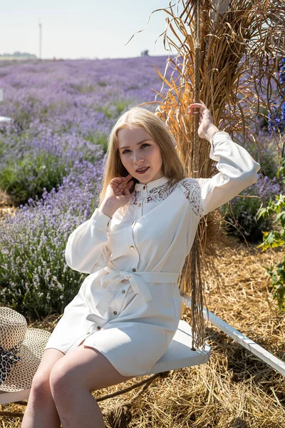 Attractive Young Woman White Fashion Dress Posing Lavender — Stock fotografie
