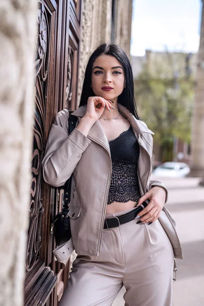 Fashionable Young Woman Wear White Leather Jacket Old Vintage House — Fotografia de Stock