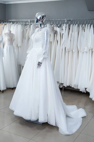 Beautiful Wedding Bridal Dresses Mannequin Showroom Mall — Foto Stock