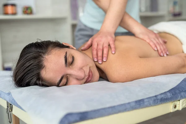 Woman Receive Professional Cellulite Massage Health Back Spa Salon — Stockfoto
