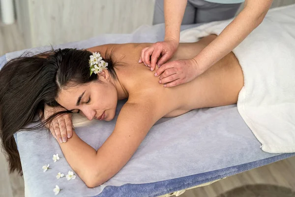 Woman Receive Professional Cellulite Massage Health Back Spa Salon — 图库照片
