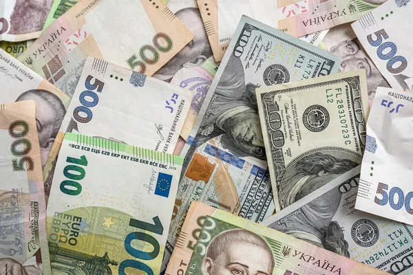 Many Euro Hryvnia Banknotes Lie Table Next Wallet Money Calculator — Stock fotografie