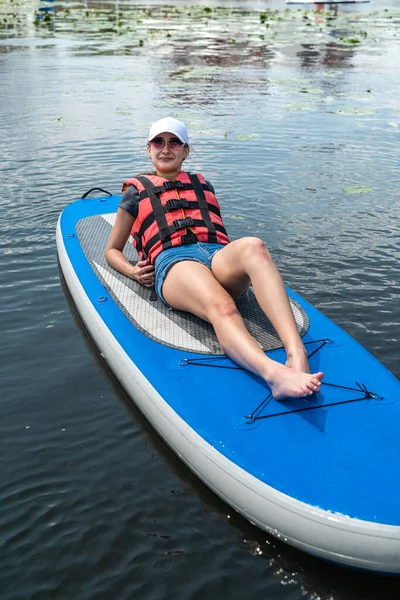 Young Woman Wear Life Vest Rest Paddle Board First Training — Photo