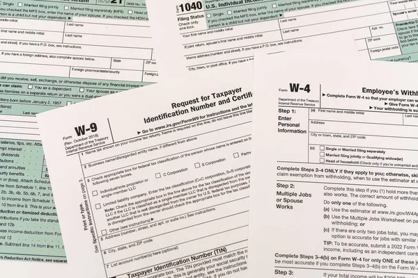 Άδεια 1040 Ατομική Φορολογική Δήλωση Έτοιμη Συμπληρώσει Γραφείο Γραφείο Έννοια — Φωτογραφία Αρχείου