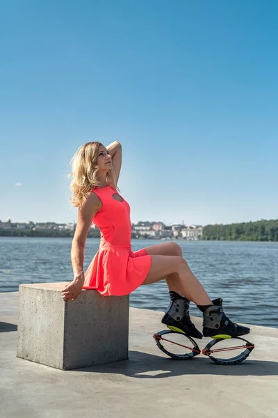 Beautiful Young Girl Fitness Trainer Jumping Dressed Special Shoes Resting — Stockfoto