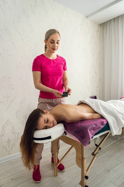Doctor Doing Medical Procedure Special Gua Sha Scrapers Relax Massage — Stok fotoğraf