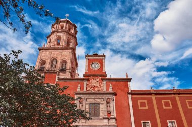 Santiago de Queretaro, Queretaro, Mexico, 09 07 22, Main entrance next to the tower and bell of th
