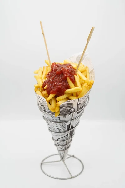 Fries Cone Ketchup Ready — Stockfoto