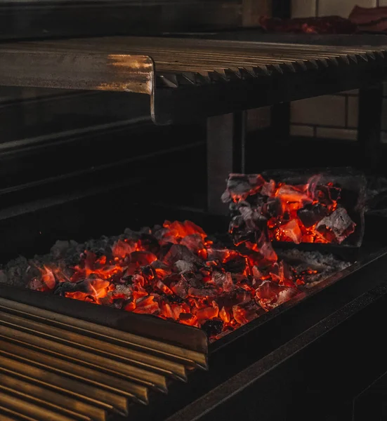 Wizerunek Spalania Węgla Grillu Restauracji Zdjęcia Stockowe bez tantiem