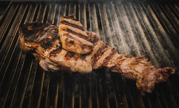 Different Cuts Excellent Quality Beef Grilled — Fotografia de Stock