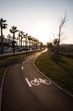 Bisiklet yolu, şehirde yeni bisiklet yolu bisiklet yolları, Sitges, İspanya