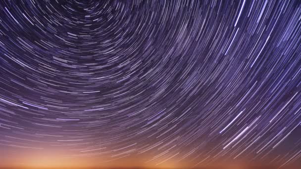 Звезды в темном небе по астрономическому времени — стоковое видео