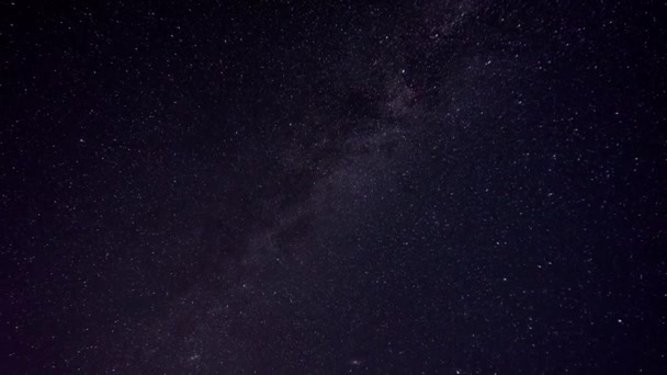 Nacht sterrenhemel met de Melkweg, 4K — Stockvideo