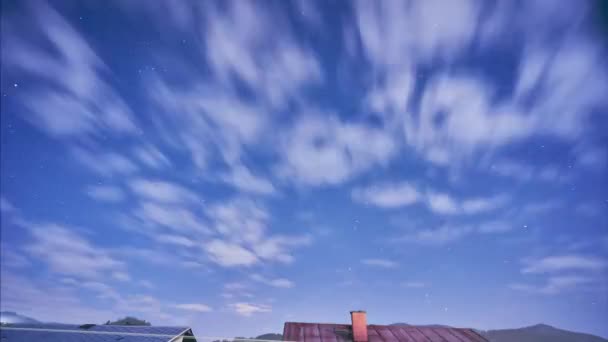 Cielo nocturno de la Vía Láctea, densas nubes por la noche. FHD — Vídeos de Stock