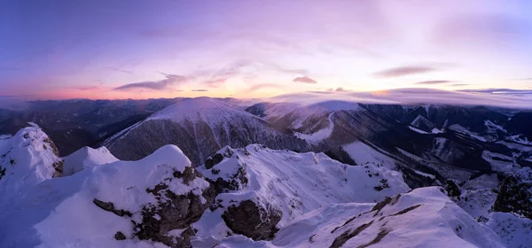 Traumhafte Abendliche Winterlandschaft Bunt Bedeckter Himmel Europa Der Slowakei Schöne — Stockfoto