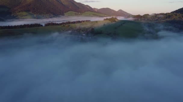 Nagranie Rolka Widok Lotu Ptaka Nad Białymi Chmurami Gęsta Mgła — Wideo stockowe