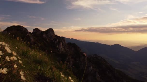 Panoramic View Top Mountain Mountain Landscape Carpathian Mountains Sunset — Stockvideo