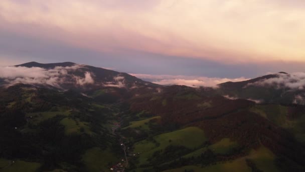 Foothill Village Hilly Landscape Rain Sunset Formation New Clouds Hills — Vídeo de Stock