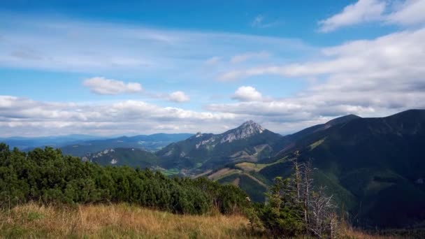 Panorama Nature Montagneuse Dans Parc National Par Une Journée Nuageuse — Video
