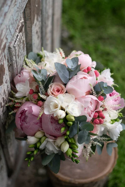 Pink Wedding Bouquet Composed Roses Freesias Peonies Hypericum Astilba Eucalypthus — Stock Photo, Image