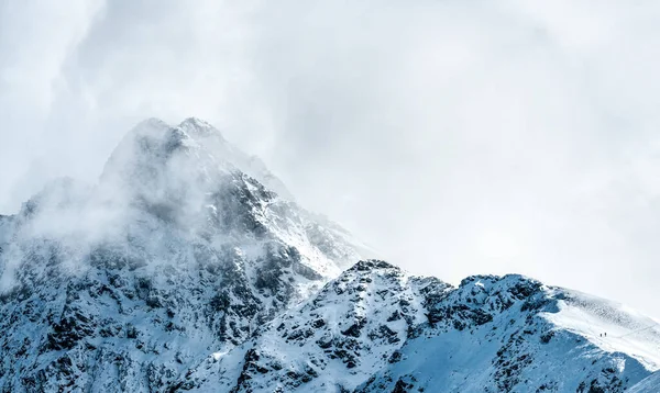 Winterlandschaft Blick Auf Die Schneebedeckten Gipfel Von Orla Perc Der — Stockfoto
