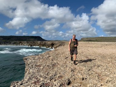 Güzel doğa manzaralarını keşfetmek. 
