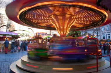 Gece vakti Noel Atlıkarınca