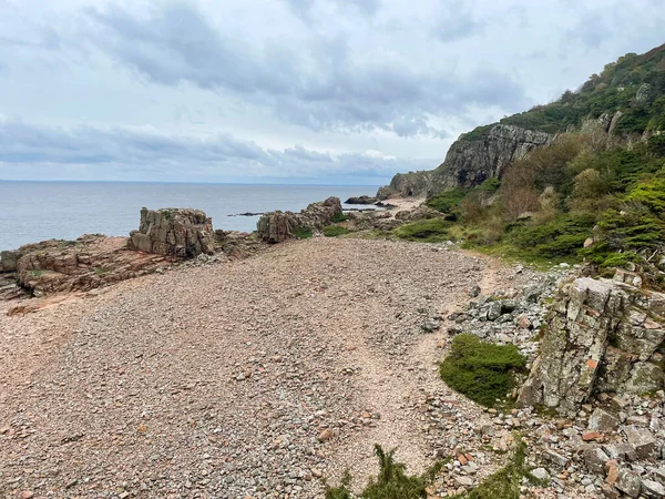 Deniz kıyısının güzel manzarası 