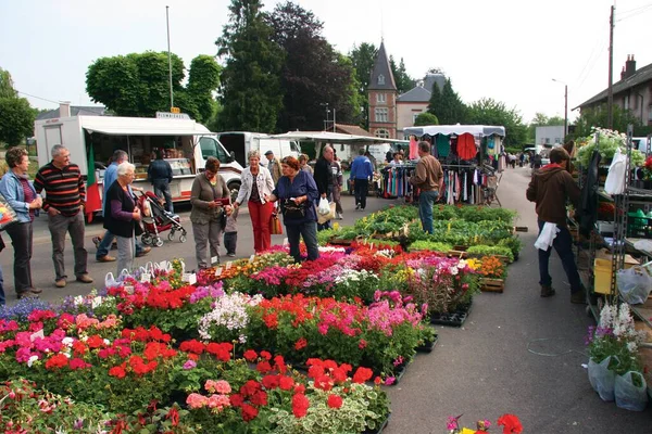 Marché Aux Fleurs Dans Ville Européenne — Photo