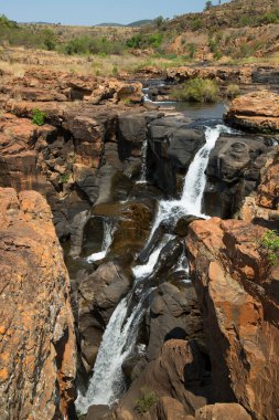 Blyde Nehri ve Bourke 'un Şans Çukurları' nı gösteren manzara 