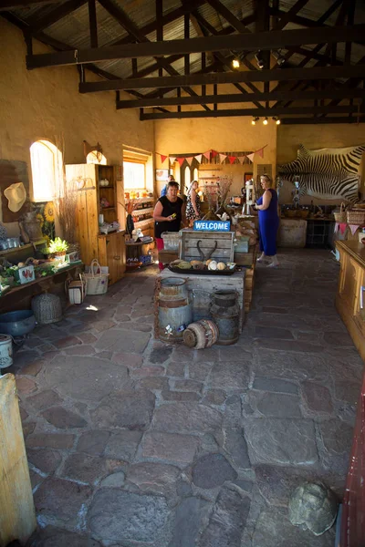 Crowded Shop Assorted Souvenirs — Stockfoto