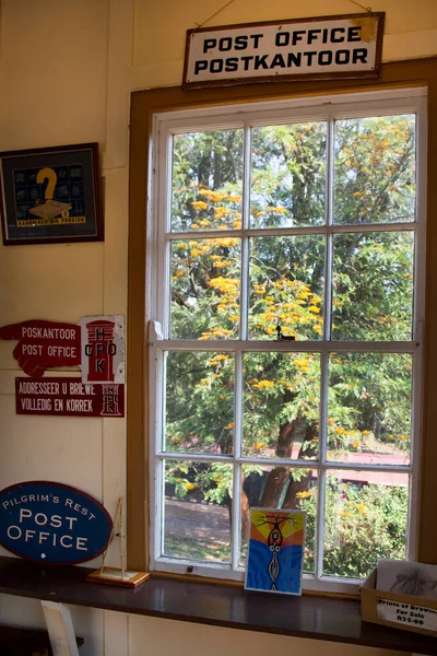 Post Office Sign Window — 스톡 사진