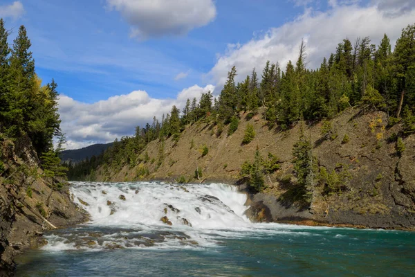 Bow Falls Kanada Nın Alberta Eyaletindeki Banff Ulusal Parkı Nda — Stok fotoğraf