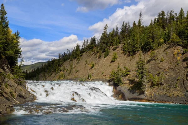 Bow Falls Kanada Nın Alberta Eyaletindeki Banff Ulusal Parkı Nda — Stok fotoğraf