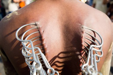 Georgetown, Penang, Malezya - 8 Şubat 2017: Hindu dindarlar, Georgetown, Penang, Malezya 'daki Thaipusam kutlamaları sırasında Hindu tanrısı Lord Muruga' nın törensel tapınmasını ve geçit törenini kutladılar..