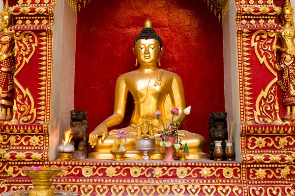 Buddha Szobor Található Belsejében Wat Phra Singh Egy Thai Templom — Stock Fotó